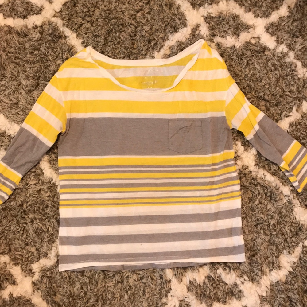 American Eagle yellow and gray 3/4 top